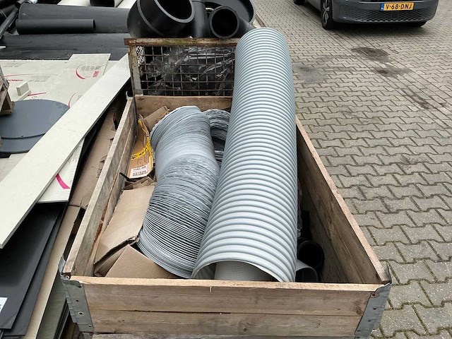 Pallet met airflex flexibele buis - afbeelding 2 van  3