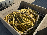 Pallet met beregening slangen - afbeelding 1 van  8