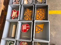 Pallet met bordstickers - veiligheid en markering - afbeelding 21 van  27