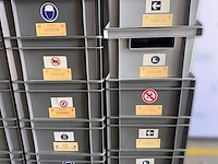 Pallet met bordstickers - veiligheid en markering - afbeelding 26 van  30