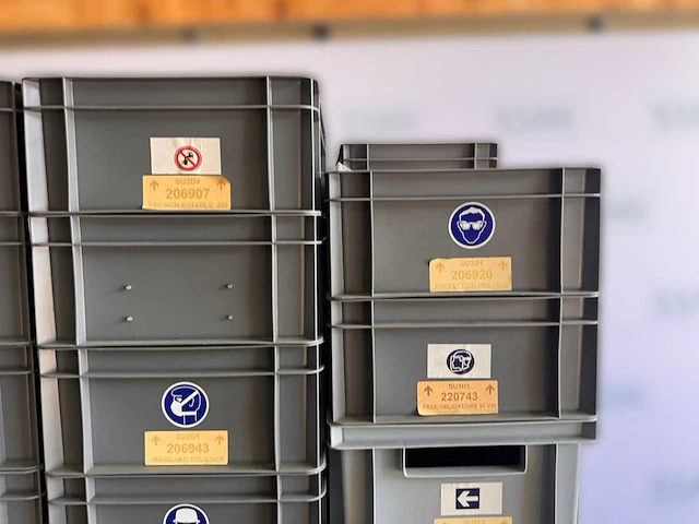 Pallet met bordstickers - veiligheid en markering - afbeelding 27 van  30