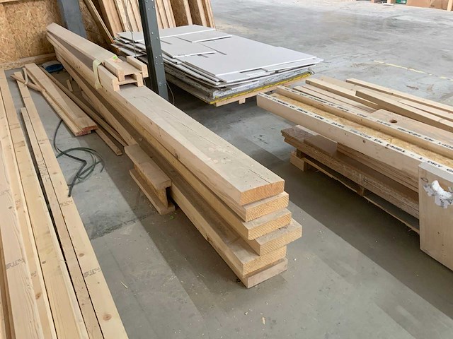 Pallet met bouwmaterialen (4x) - afbeelding 3 van  7