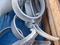 Pallet met buismateriaal - afbeelding 5 van  9