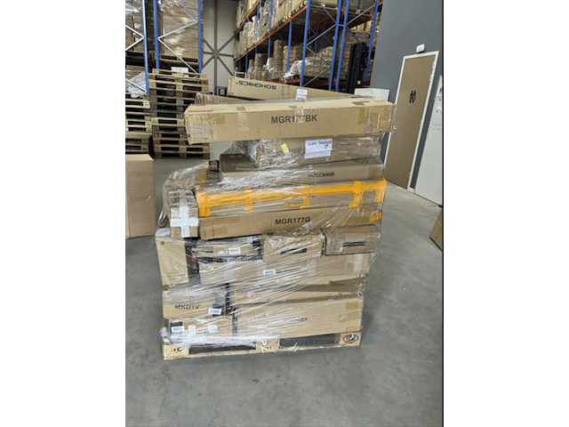 Pallet met ca. 33x kledingrekken & kapstokken – praktisch en modern assortiment - afbeelding 5 van  7