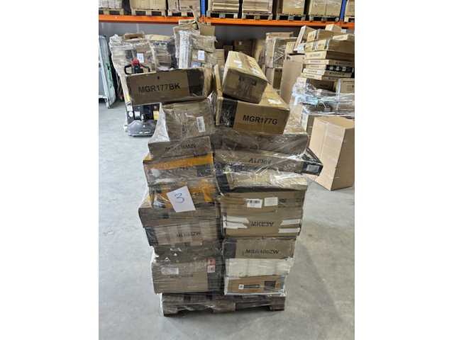 Pallet met ca. 33x kledingrekken & kapstokken – praktisch en modern assortiment - afbeelding 6 van  7