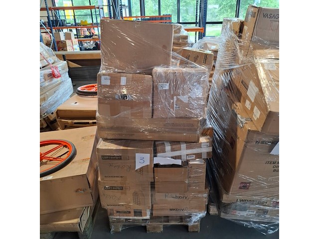 Pallet met ca. 33x kledingrekken & kapstokken – praktisch en modern assortiment - afbeelding 7 van  7