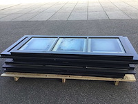 Pallet met deuren - afbeelding 3 van  5