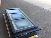 Pallet met deuren - afbeelding 4 van  5