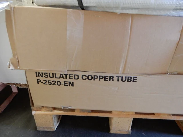 Pallet met diverse aircotoebehoren - afbeelding 4 van  9