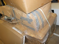 Pallet met diverse dozen met inhoud incl lang delen - afbeelding 3 van  11