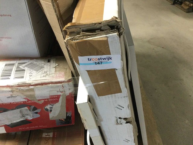 Pallet met diverse elektrische artikelen. - afbeelding 5 van  5