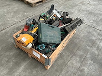 Pallet met diverse gereedschappen - afbeelding 3 van  3