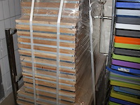 Pallet met diverse houten legborden - afbeelding 2 van  7