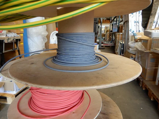 Pallet met diverse kabel, lapp tkf - afbeelding 10 van  14