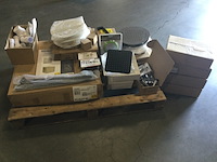 Pallet met diverse sanitair artikelen - afbeelding 1 van  9