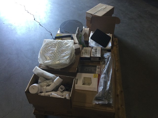Pallet met diverse sanitair artikelen - afbeelding 2 van  9