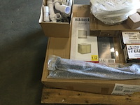 Pallet met diverse sanitair artikelen - afbeelding 6 van  9