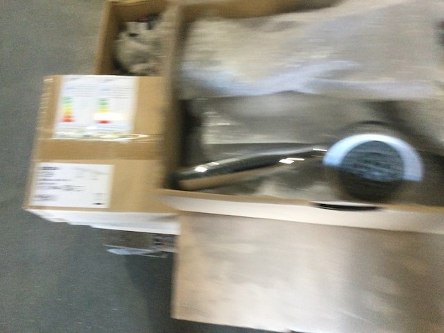 Pallet met diverse sanitair artikelen - afbeelding 4 van  11
