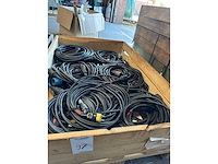 Pallet met diverse schuko neopreen 230v verlengsnoeren - afbeelding 2 van  2