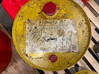 Pallet met diverse smeermiddelen - afbeelding 10 van  10