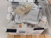 Pallet met diverse supplementen, o.a. thorne, nutricost, purason - afbeelding 5 van  12