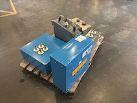 Pallet met elektrisch onderdelen - afbeelding 3 van  5