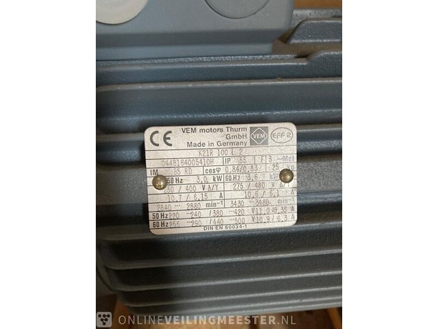 Pallet met elektromotoren - afbeelding 7 van  18