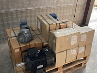 Pallet met elektromotoren - afbeelding 10 van  18