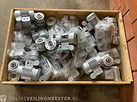 Pallet met elektromotoren - afbeelding 2 van  15