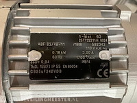 Pallet met elektromotoren - afbeelding 3 van  15