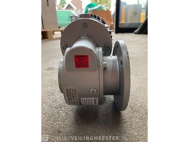 Pallet met elektromotoren - afbeelding 7 van  15