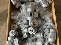 Pallet met elektromotoren - afbeelding 14 van  15