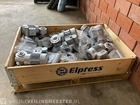 Pallet met elektromotoren - afbeelding 15 van  15