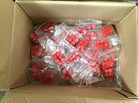Pallet met fiches en dobbelstenen - afbeelding 2 van  4