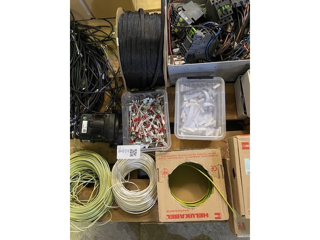 Pallet met fijne electronica - afbeelding 1 van  7