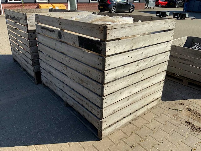 Pallet met fruitnetten - afbeelding 3 van  6