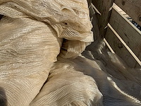 Pallet met fruitnetten - afbeelding 5 van  6