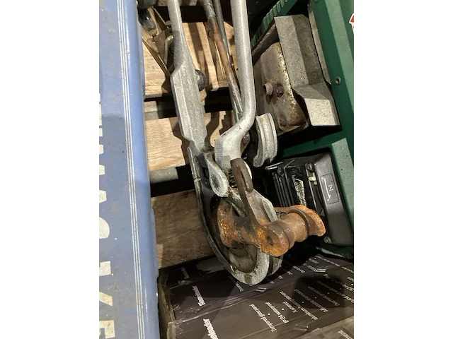 Pallet met gereedschap - afbeelding 16 van  16