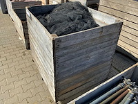 Pallet met gewas beschermingsnetten - afbeelding 3 van  6