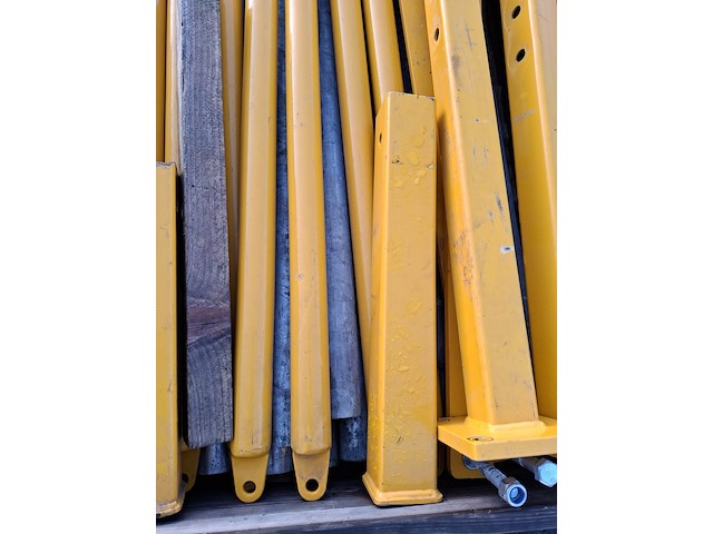 Pallet met halffabricaat bemester - afbeelding 7 van  20