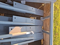 Pallet met halffabricaat t.b.v. viktor waterpomp - afbeelding 3 van  5