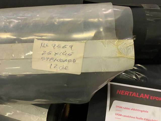 Pallet met hertalan en dow rubber afdichtingsfolie - afbeelding 4 van  7