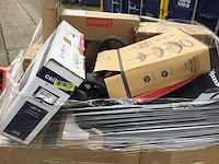Pallet met huishoudelijke artikelen - afbeelding 2 van  4