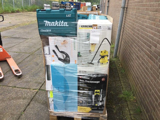 Pallet met huishoudelijke artikelen - afbeelding 1 van  2