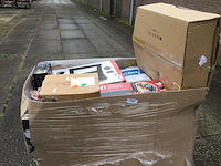 Pallet met huishoudelijke artikelen - afbeelding 2 van  4