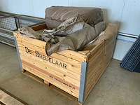 Pallet met (juten) fruitnetten - afbeelding 1 van  7