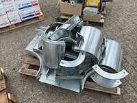 Pallet met kabeldragers voor bouwmaterialen - afbeelding 2 van  3