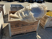 Pallet met landbouwzeil - afbeelding 1 van  5