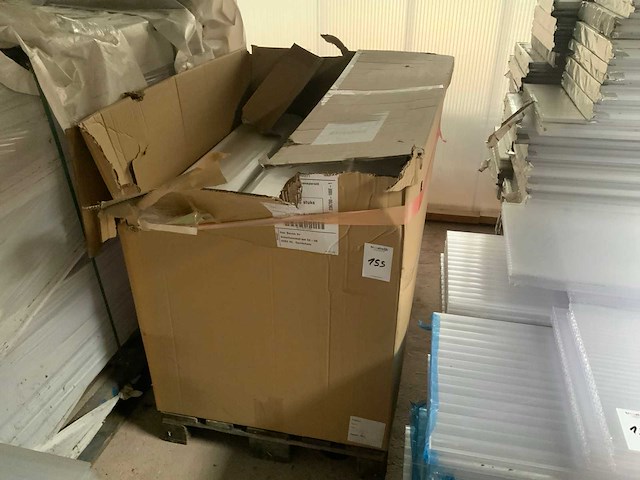 Pallet met ldpe zakken - afbeelding 1 van  3