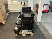 Pallet met noodstroom apparatuur apc ups - afbeelding 4 van  11